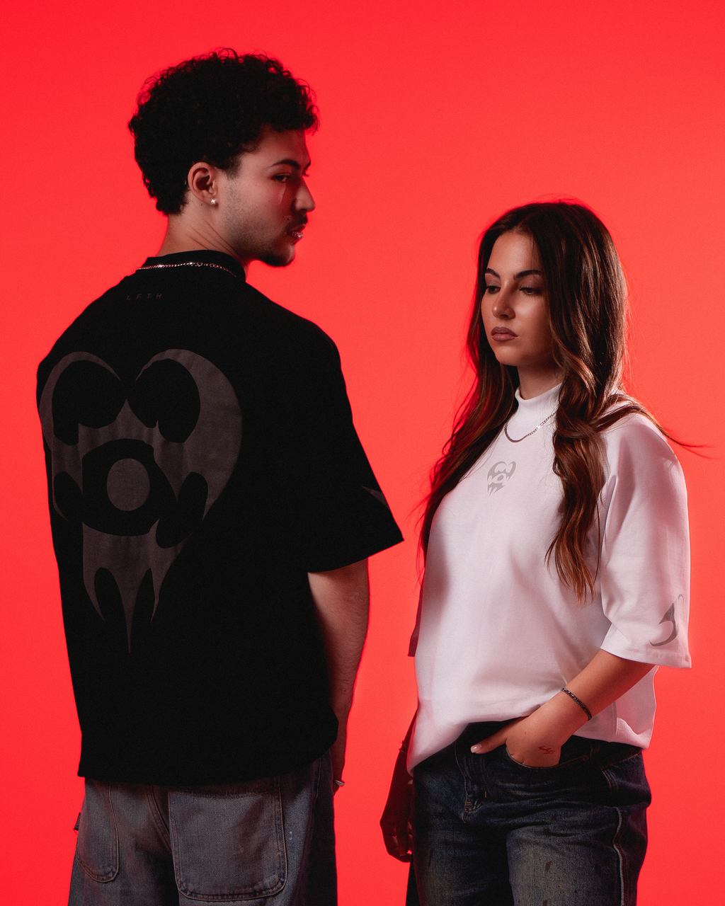 BLACK HEART TEE